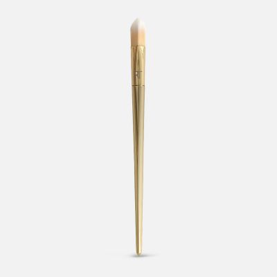 102 Triangle Concealer Brush