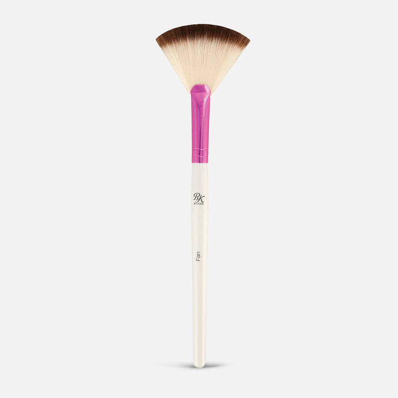 Ruby Kisses Fan Make-Up Brush